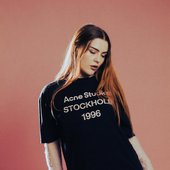 2 days leftPhotographer- @carolinehagg Creative director and styling- @aby__io Studio- @ollemelkerhed_production (1).jpg