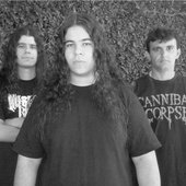Caio Angelotti (G), Victor Angelotti (V/B), Ricardo Cari (D)
