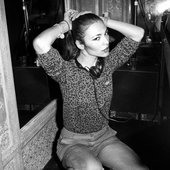 NINA KRAVIZ.jpg
