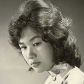 tieng-hat-vang-muoi-le-thu-su-nghiep-lung-lay-doi-tu-lam-buon.jpg