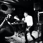 B&W Live