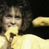 BarbaraDeStefani_overload_vocalist_1987_live_pix