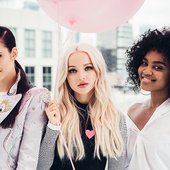 dove-cameron-sofia-carson-and-china-anne-mcclain--2-27785-1498055309-3_dblbig.jpg