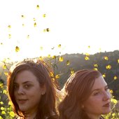  Jolie Holland & Samantha Parton, photographer unknown