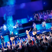 Hillsong en Français - Clip de Sauve Avec Puissance