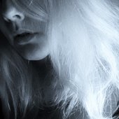 Charlotte Thevenin-Nikolić (absurde)