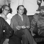 Pablo Milanés, Vicente Feliú, Silvio Rodriguez y Fidel Castro.