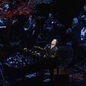 Rufus-Wainwright-and-the-Amsterdam-Sinfonietta-Credit-Nick-Helderman.jpg