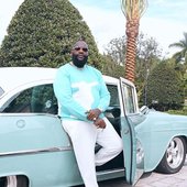 rick-ross-turns-46-celebrates-his-birthday-with-another-chevrolet-bel-air-naturally-180424_1.jpg