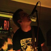 Вокалист и гитарист Hot Rock Cocks Эдуард Чумаков