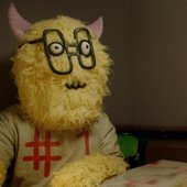 Kevin-Abstract-Blanket-1696438233.jpg
