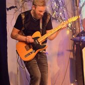 Simon Holmlund.jpg