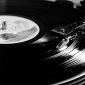 LastFM profile picture for @vinyl