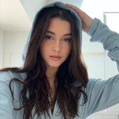 👑
