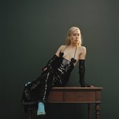 Phoebe Bridgers for L'Officiel