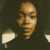 https://rachelwinslow.tumblr.com/post/182467833986/loona-dae-polaroid-sx-70-sonar-polaroid