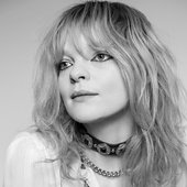 Jessica Pratt 2.jpg