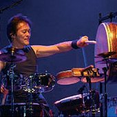 Joji Hirota