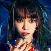 KIM CHAEWON ~ CRAZY 💫