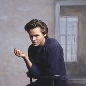 River-Phoenix_portrait_w858.jpg