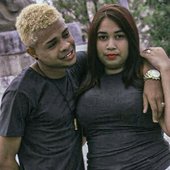 El Polimata y su novia Leticia Lopez 