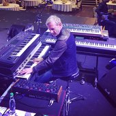 MattJohnson(keyboarder)3.jpg