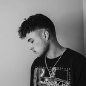 b&w