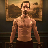 Actor-Chris-Diamantopulous-Hollywood-transformation-to-7-bodyfat-for-his-role-in-Netflix-Red-Notice.png