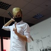 TbZq7FunuTE.jpg