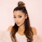 gabi-demartino-1.jpg