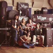 Wings 1975-1976