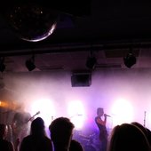 Mutter Will Tanzen - Bandcamp Avatar