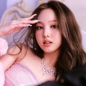 IM NAYEON