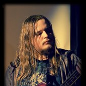 Viktor Okovityi (bass) - Elwood (Russia)