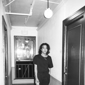 0014316054_10.jpg