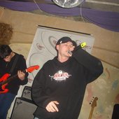 Krem (MCing) & Tibi (guitar)