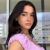 👑