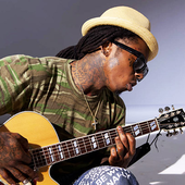 wayne-vma-2011.PNG