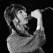 春 ねむり grayscale
