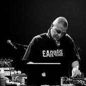 DJ Grazzhoppa