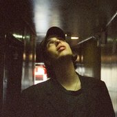 Dan English Looking up