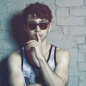 MAX Schneider