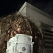 ‎