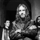 hiss-from-the-moat-band-2016-390x235.jpg