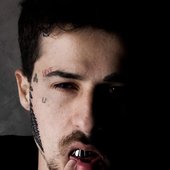 DctzgrTW0AEG6Xt.jpg