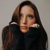 Noelle Johnson; profile pic (2).jpg