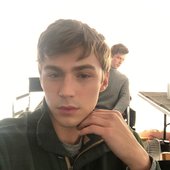 Miles Heizer