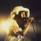 POiSON GiRLFRiEND Live