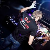 Muzmo.Ru] Dj Dimixer Супер Клубняк 2011 Казантип 2011 Music.