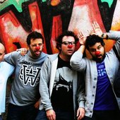 Love Of Lesbian \"clowns\"